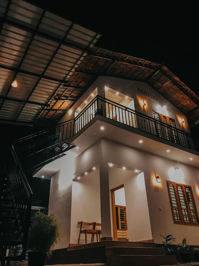 Partho Home Stay Padinjarathara Extérieur photo