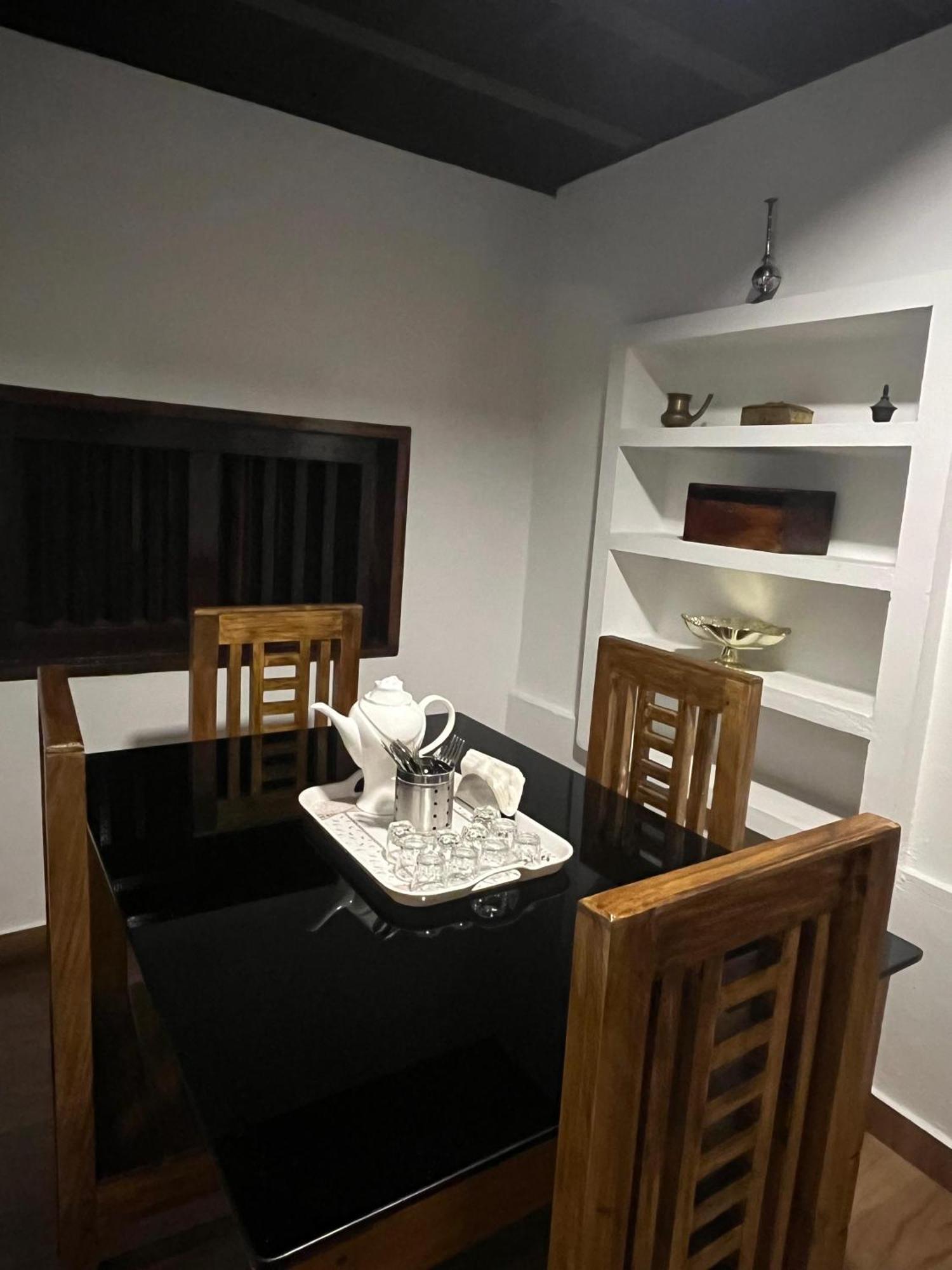 Partho Home Stay Padinjarathara Extérieur photo